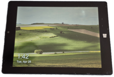 Old Windows 10 tablet converted to digital picture frame